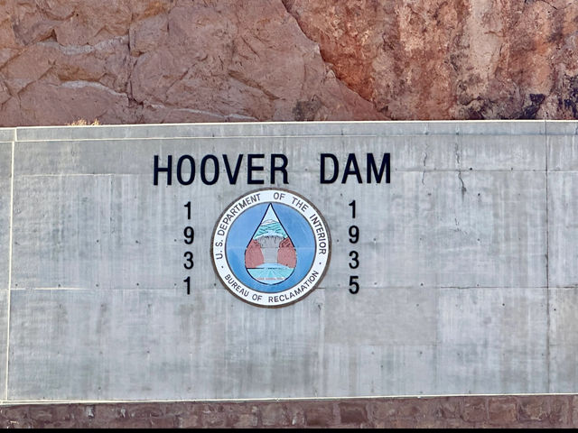 Spring Itinerary to Hoover Dam: A Day Under Azure Skies