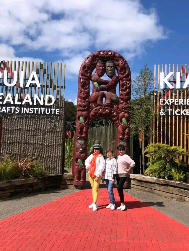Rotorua – Geothermal Wonder and Māori Heartland
