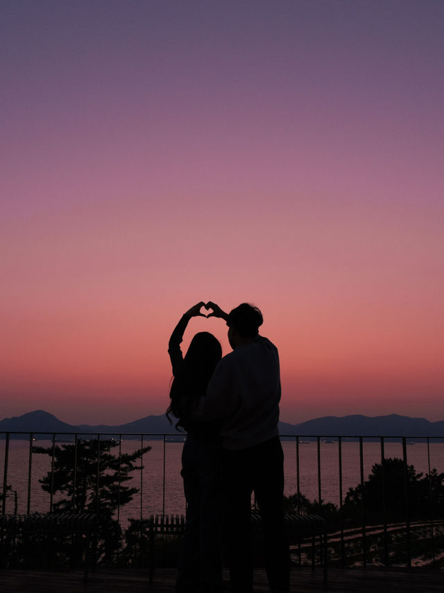 아늑한 인테리어와 노을이 매력적인 남해 독채숙소🌅🧡