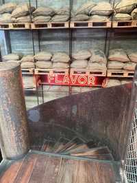 ☕️🪵Rolling Roasters – คาเฟ่สายเท่ที่เราปลื้มมาก!