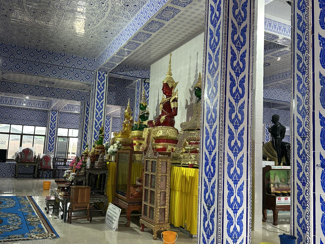 โบสถ์สีน้ำเงิน ..