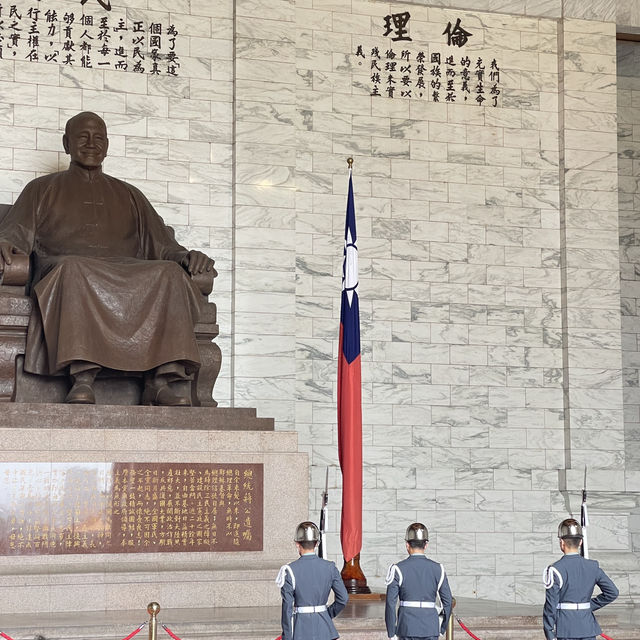 Chiang kai shek memorial hall หอรำลึกเจียงไคเช็ค🏯