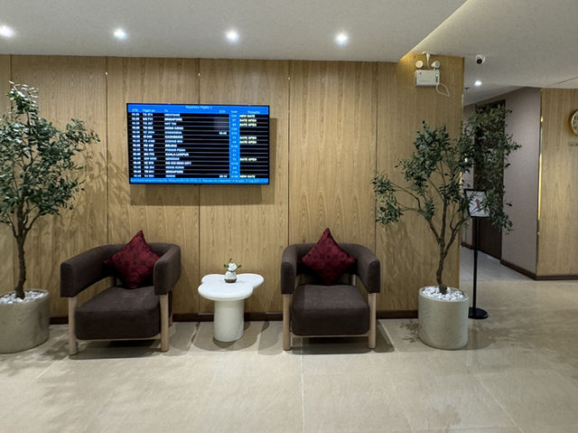 ✨ Luxe & Relaxed: The Coral Finest Cocoon Lounge (BKK C1) – A Hidden Gem at Suvarnabhumi! ✨