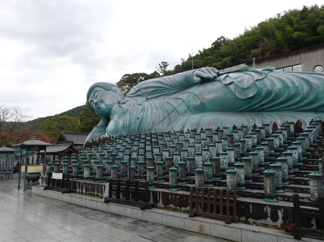 🌄 Nanzoin Temple – Tranquility Beneath the Giant Buddha