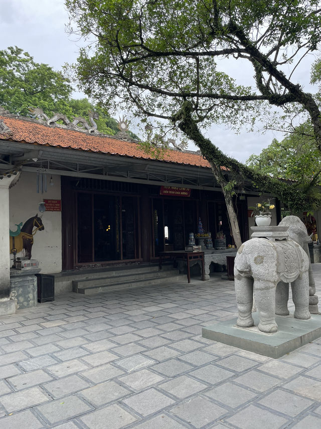 ｜越南｜河內Đền Trình（呈殿）– 香山聖境的第一道門