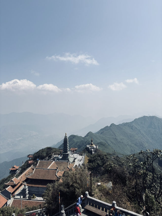 🌾 Lost in the Clouds – Sapa, Vietnam 🏔️