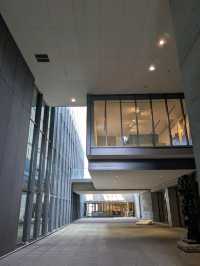 神戶 | 兵庫縣立美術館，安藤忠雄代表性的清水模建築