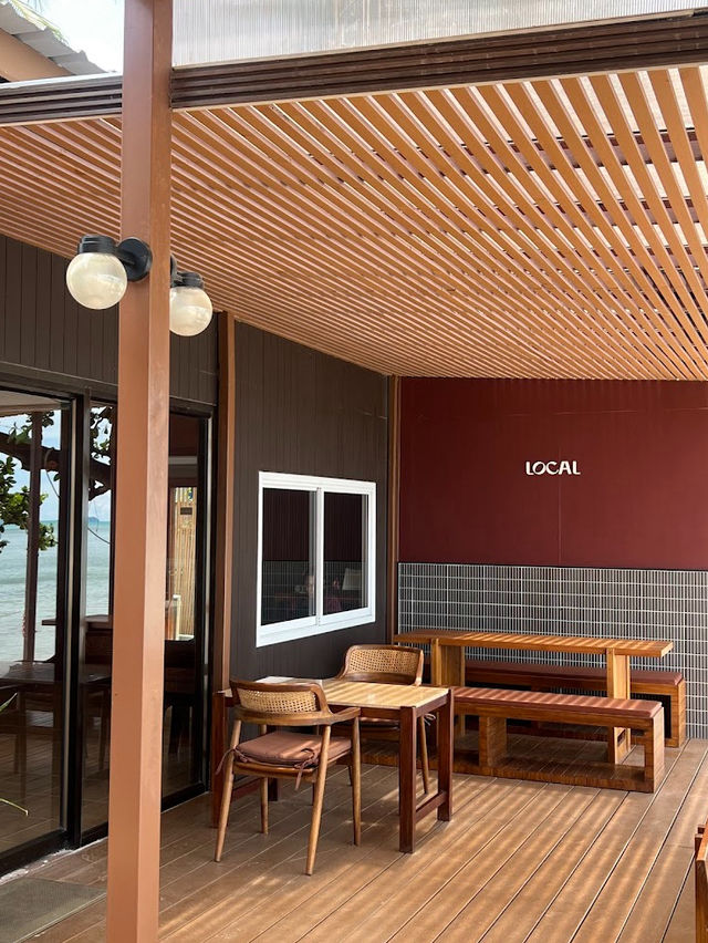 Aesthetic Brew on The Local Coffee Samui