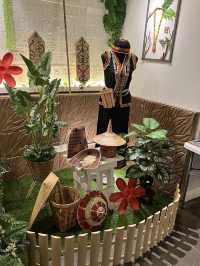 W&L Restaurant Cafe Melaka, A Sarawakian Culinary Gem with Heart