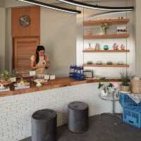  Hi Babe Café 