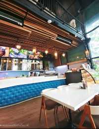 Muguet de Café & Art Space เป็นคาเฟ่และพื้นที่ศิลป