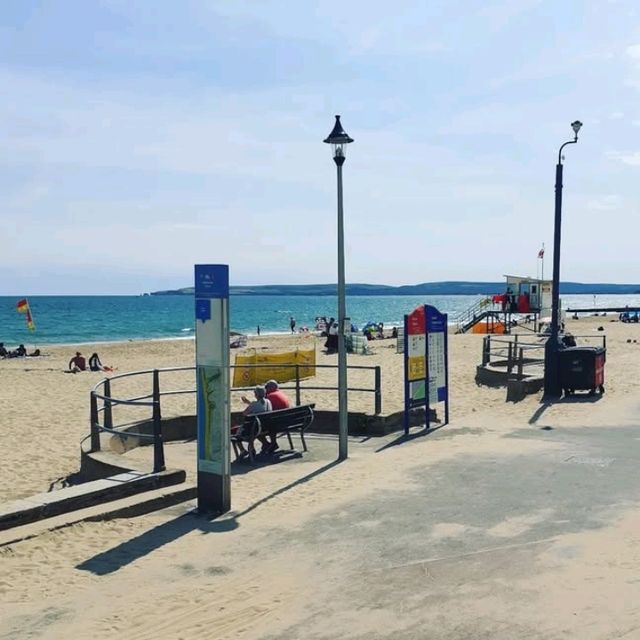 is a fantastic place to visit, especially for families or anyone looking for a pleasant day by the sea