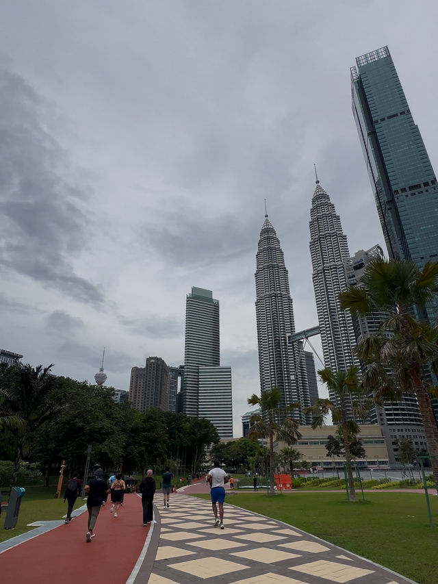 Saturday Morning Sweat Diaries @ KLCC Park 