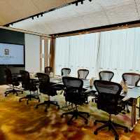 A Harmonious Blend of Luxury and Tranquility