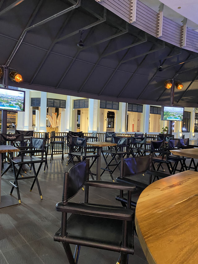 Lively gastropub in town