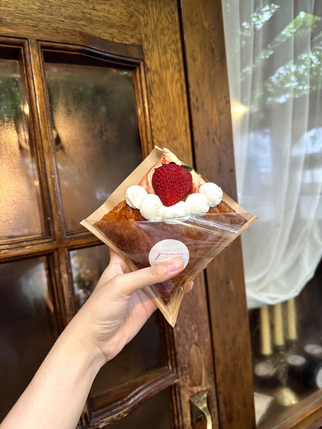 ร้านขนมฝรั่งเศสที่ ย่านkitahama เมืองโอซาก้า