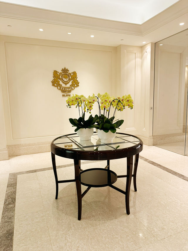 Grand Arrivals & Tranquil Dips at The St. Regis Kuala Lumpur