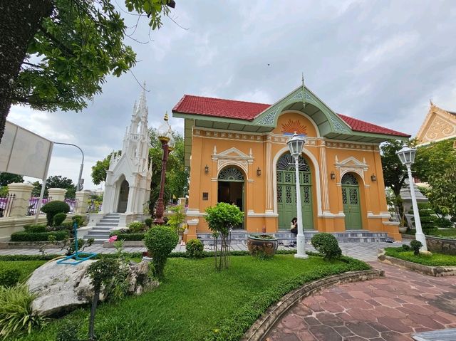 อาคารวิหารน้อย สุสานหลวงวัดราชบพิธ