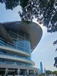 中國旅客必到的香港景點之一：金紫荊廣場