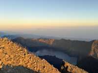 Mount Rinjani: Breathtaking Views, Unforgettable Sunrise, and Exhausted Legs! ⛰️🌅😅