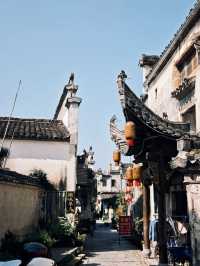 From Silver Screen to Real Scene: Discover Hongcun