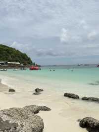 🌊มุมถ่ายรูปเกาะล้านน้ำใส หาดทรายขาวมาก  
