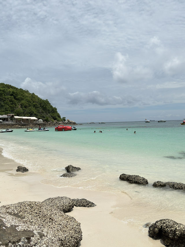 🌊มุมถ่ายรูปเกาะล้านน้ำใส หาดทรายขาวมาก  