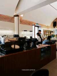 Pomalo Brew & Bakes