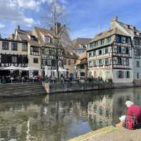 Strasbourg  เมืองสายน้ำสุดคลาสสิคแห่งฝรั่งเศส