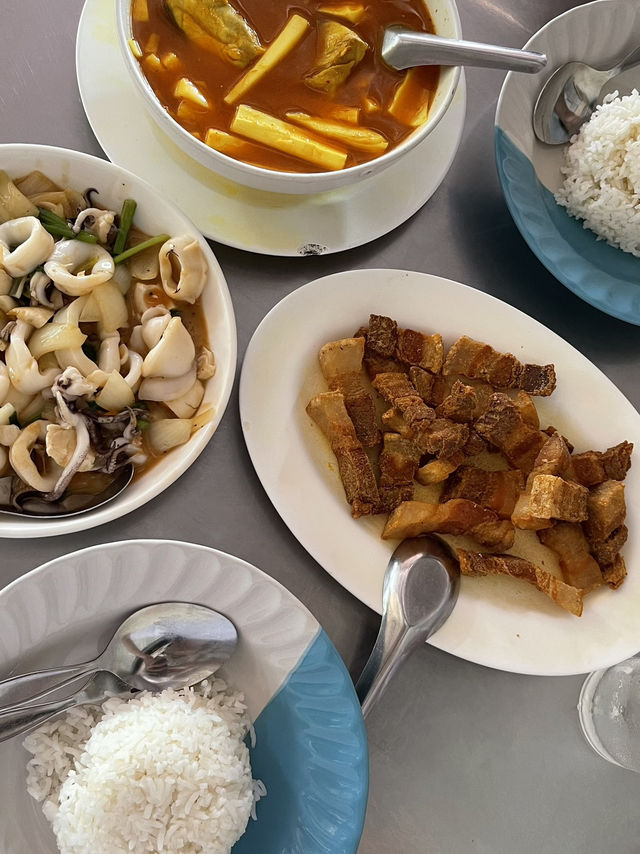 ร้านอาหารพื้นบ้านรสชาติจัดจ้าน โกตี๋