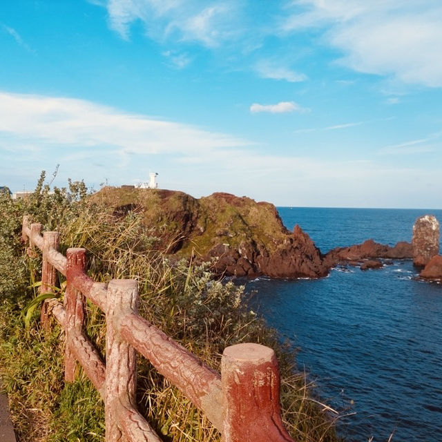 A Quaint Stop Along a Scenic Coastal Drive