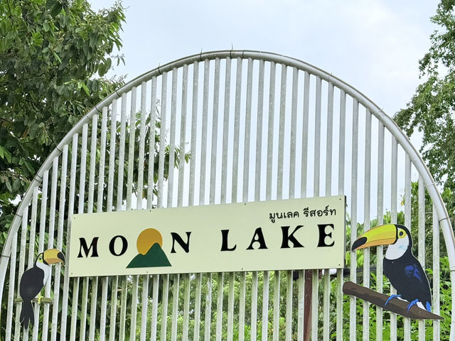 Moon lake resort 🌙