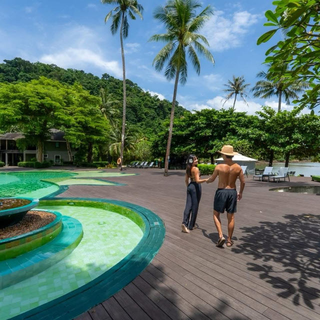 ที่พักเกาะช้างริมชายหาดใบลานอันเงียบสงบ 🏝️