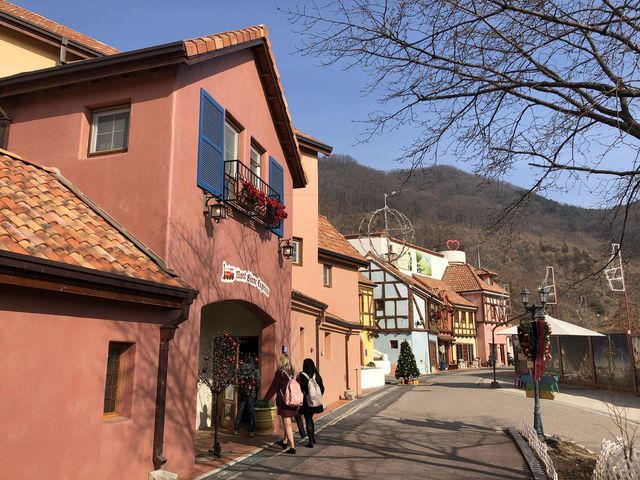 🇫🇷 วันชิล ๆ ในบรรยากาศยุโรปที่ Petite France 🇫🇷 วันชิล ๆ ในบรรยากาศยุโรปที่ Petite France