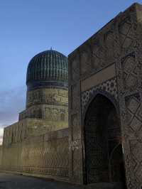 A Monument to Love and Devotion: Bibi-Khanym Mosque