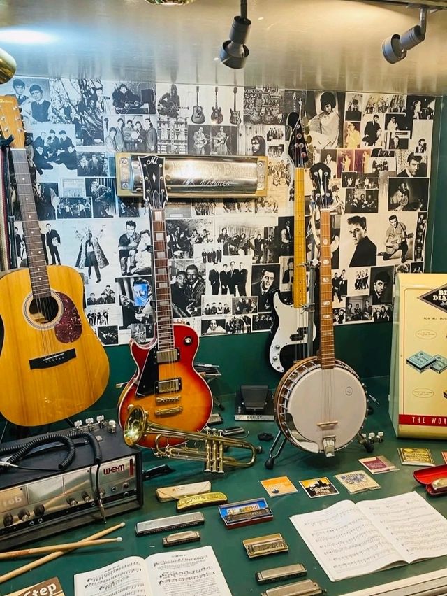 Liverpool : The Beatles Story
