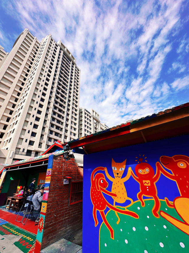 A Burst of Color in Taichung: Exploring Rainbow Village