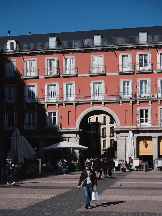 Madrid, a city where art comes alive.