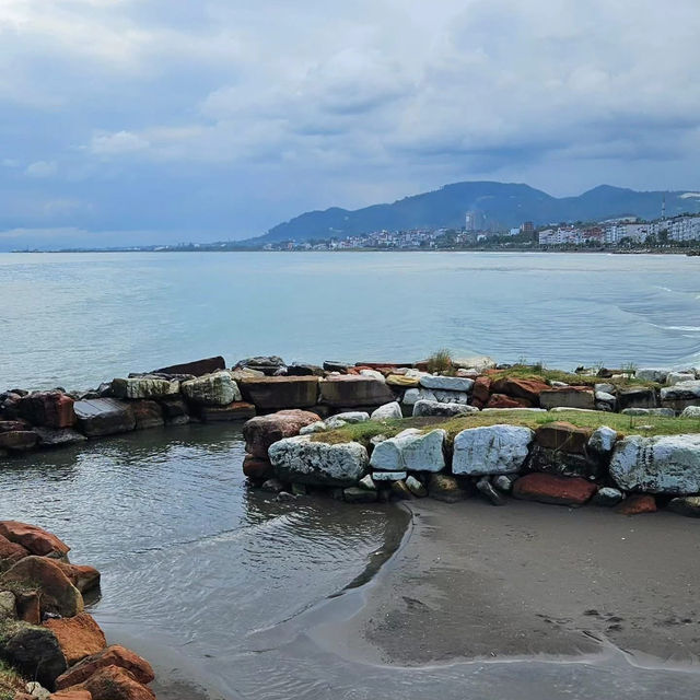 Seaside Solitude: My Solo Escape to Ünye