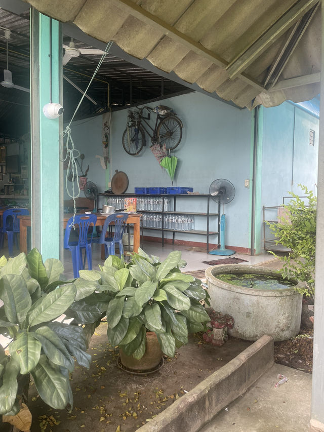 ร้านอาหารที่แนะนำตำบลกรอกสมบูรณ์