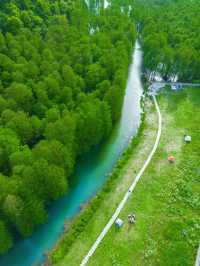 คุณไม่เคยคิดว่าจะได้เห็นมุมถนนสายรุ้ง🌈 ที่โด่งดัง