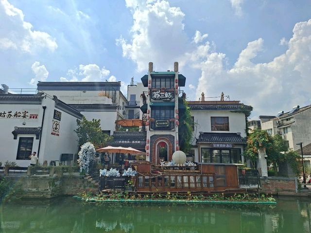 ✨️蘇洲熱門旅遊景點平江路💯漫步遊覧欣賞風景如畫的湖景😆品嚐當地特色小食🥰 ✨️蘇洲熱門旅遊景點平江路💯漫步遊覧欣賞風景如畫的湖景😆品嚐當地特色小食🥰
