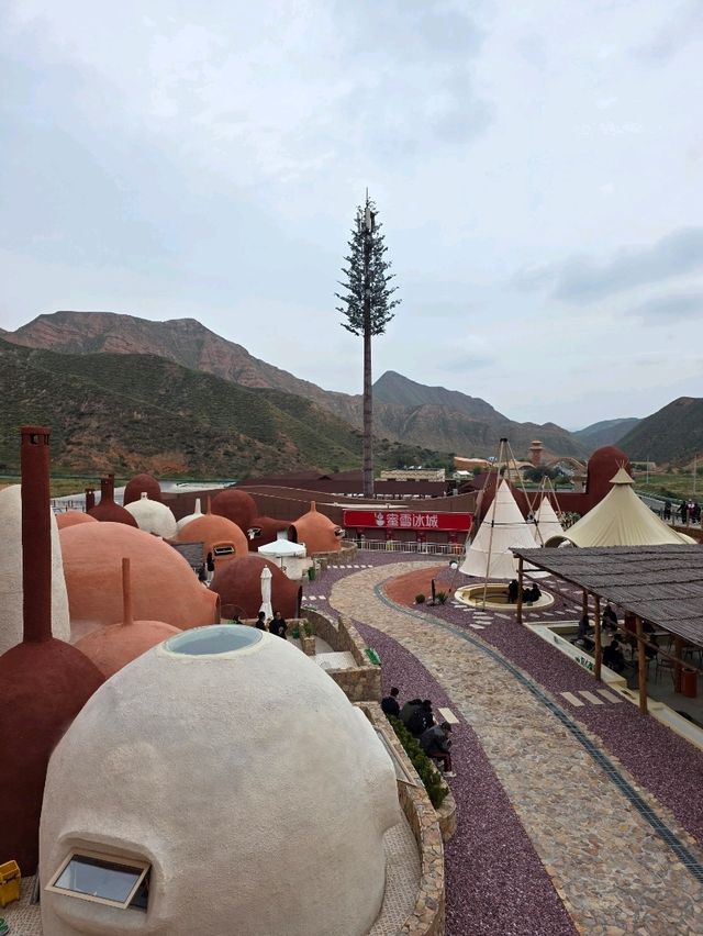 Что посмотреть в Китае - Shui Mo Danxia скрытая жемчужина Ланчжоу