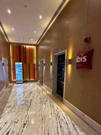 โรงแรมไอบิส ฮ่องกง ตึกสวยใจกลางเกาะฮ่องกง