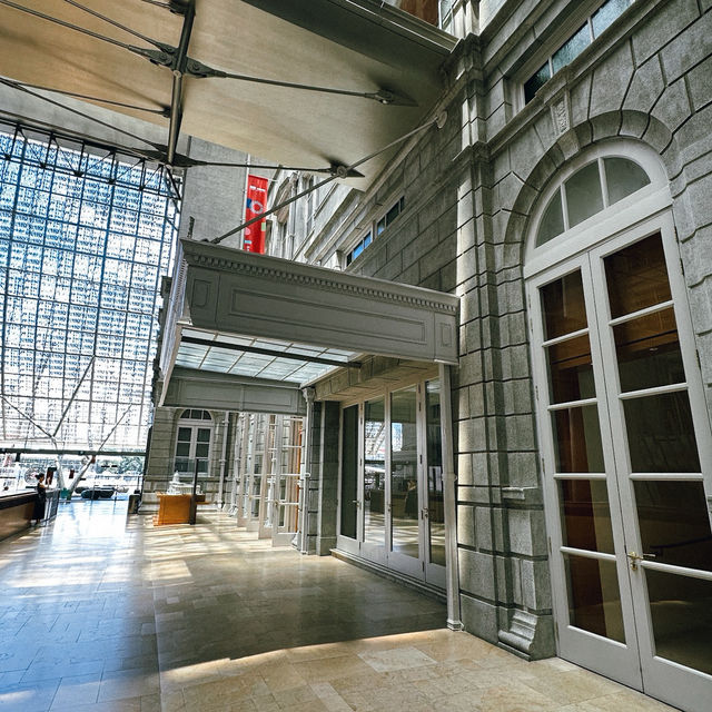 สถาปัตย์สุดอลังการที่ National Gallery Singapore