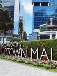 🏙️ Uptown Mall Manila: Where Futuristic Architecture Meets Tropical Urban Chic! 🌴