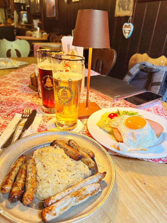 Cost restaurant with local food- Augustiner am Dom