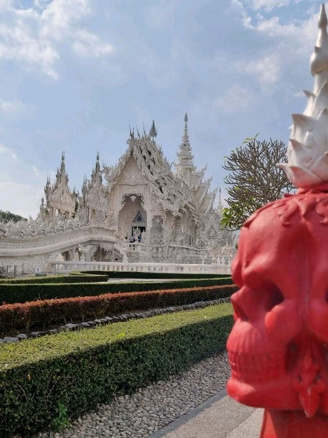 Chiang Rai’s White Temple Is Like Stepping Into Another World 🤍✨