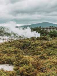 🌋紐西蘭11月秘境•Te Puia地熱谷・睇波胡圖間歇噴泉噴發震撼景觀！