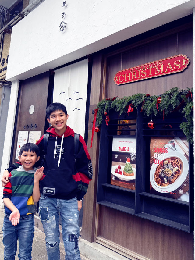 大圍充滿聖誕氣氛的日式咖啡店 大圍充滿聖誕氣氛的日式咖啡店